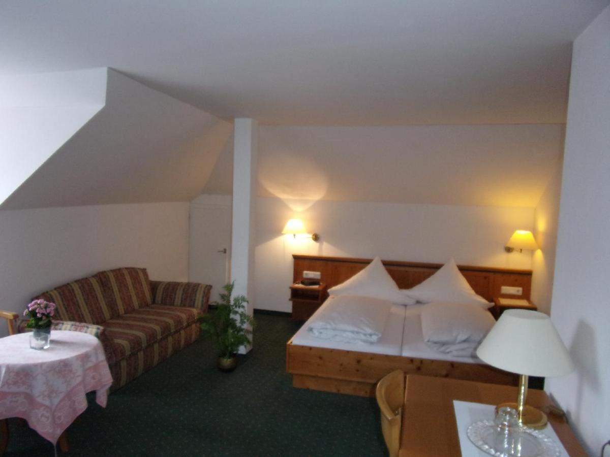 Hotel Landgasthof Hacker Zachenberg Buitenkant foto