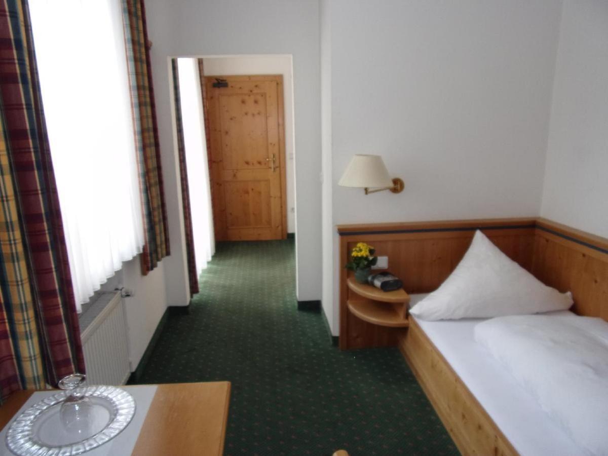 Hotel Landgasthof Hacker Zachenberg Buitenkant foto
