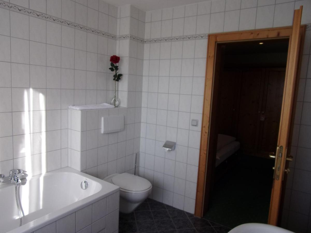 Hotel Landgasthof Hacker Zachenberg Buitenkant foto